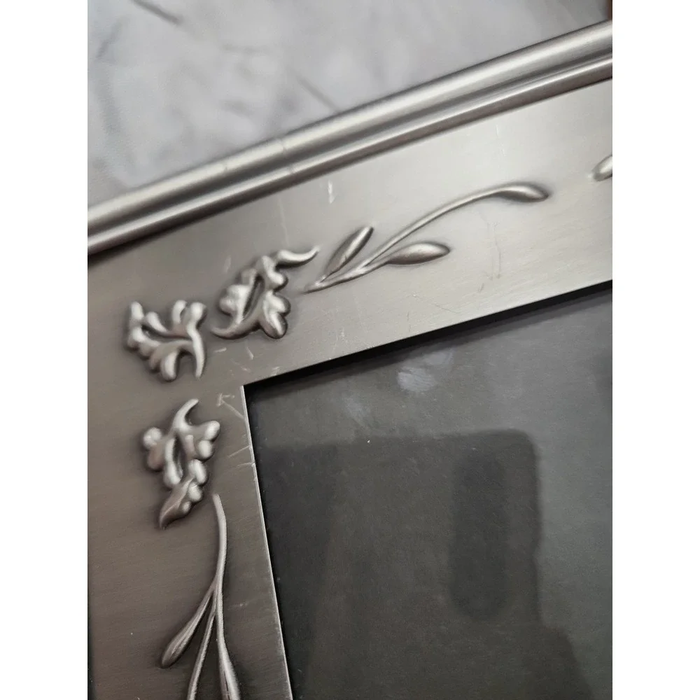 Vintage 1998 HB Group Duel Photo Frame Brushed Silver Metal ‎ 10